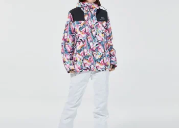Top 2025 Ski Jackets for Men and Women Offering Ultimate Warmth and Waterproof Protection