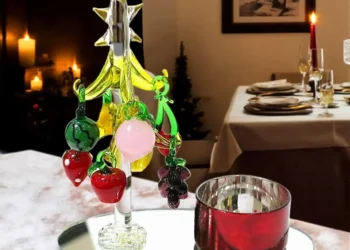 Discover Elegant Murano Glass Ornaments That Brighten Your Holiday Décor Effortlessly