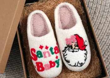 Cozy and Charming Winter Slippers for Couples Perfect Holiday Gift