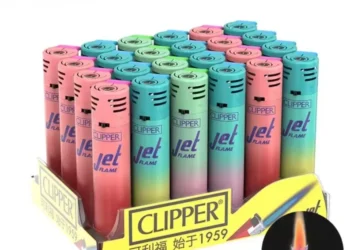 Reliable Windproof Turbo Torch Lighter for Outdoor Adventures and Everyday Use